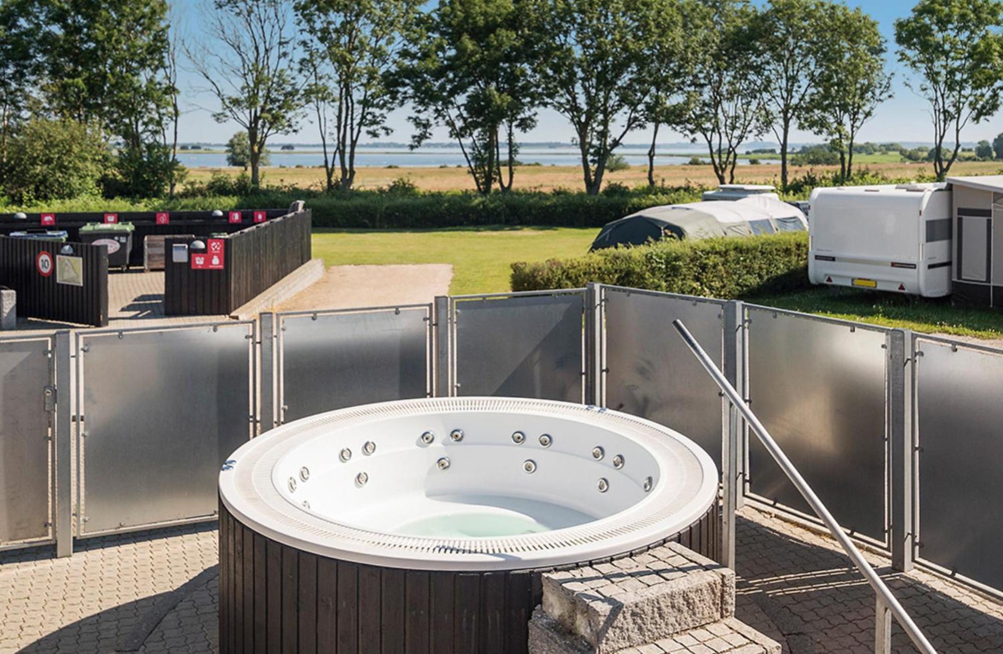 First Camp Holbaek Fjord Hotel Luaran gambar