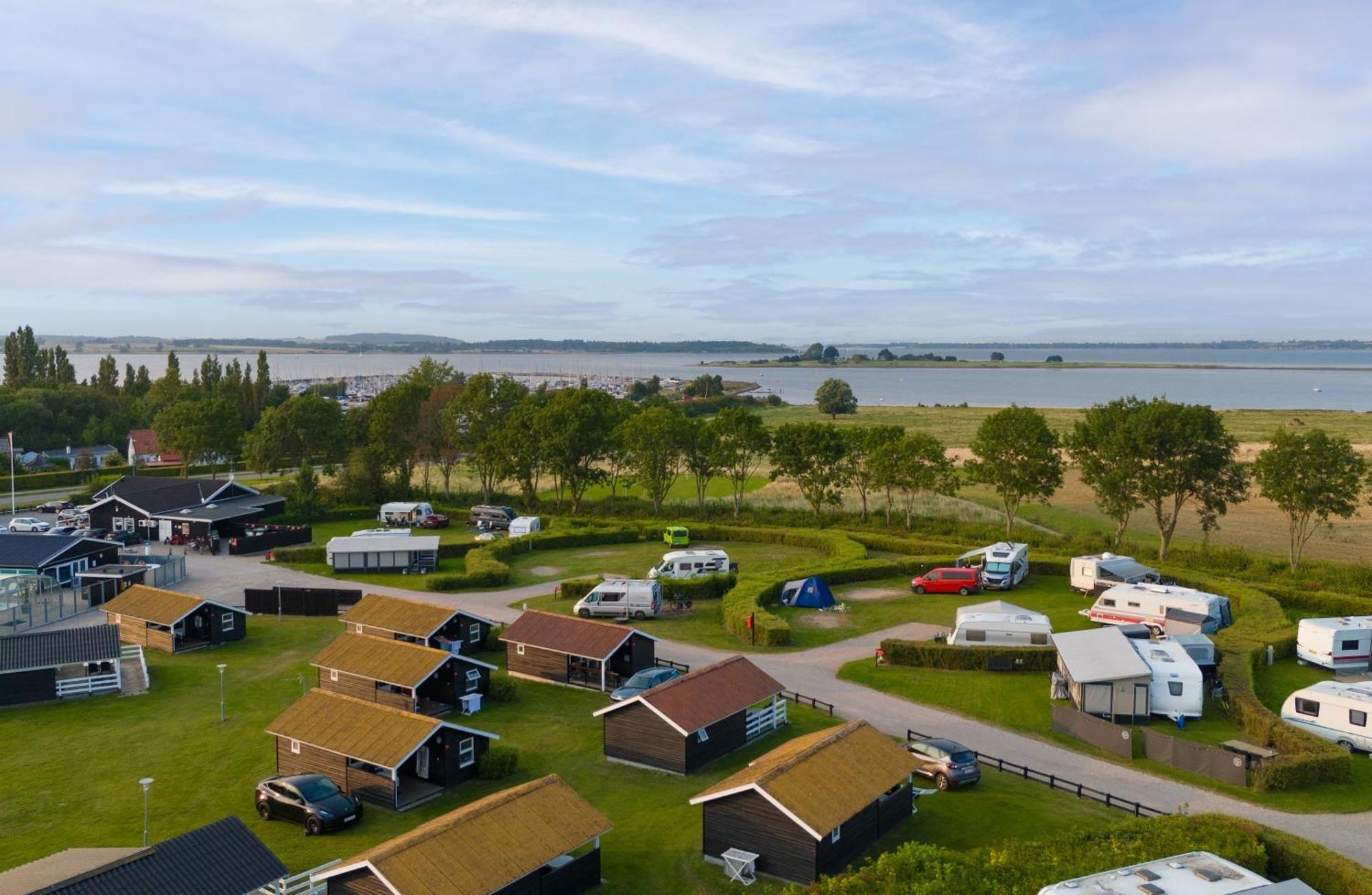 First Camp Holbaek Fjord Hotel Luaran gambar
